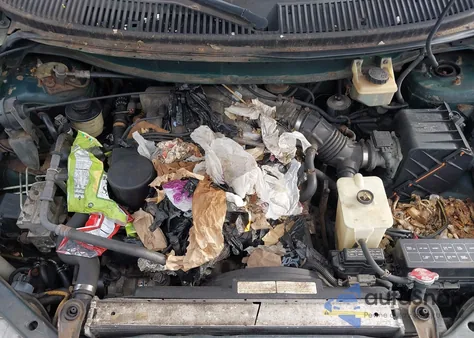 1995 Mercury Villager z USA, uszkodzony, nr VIN 4M2DV11W1SDJ79019